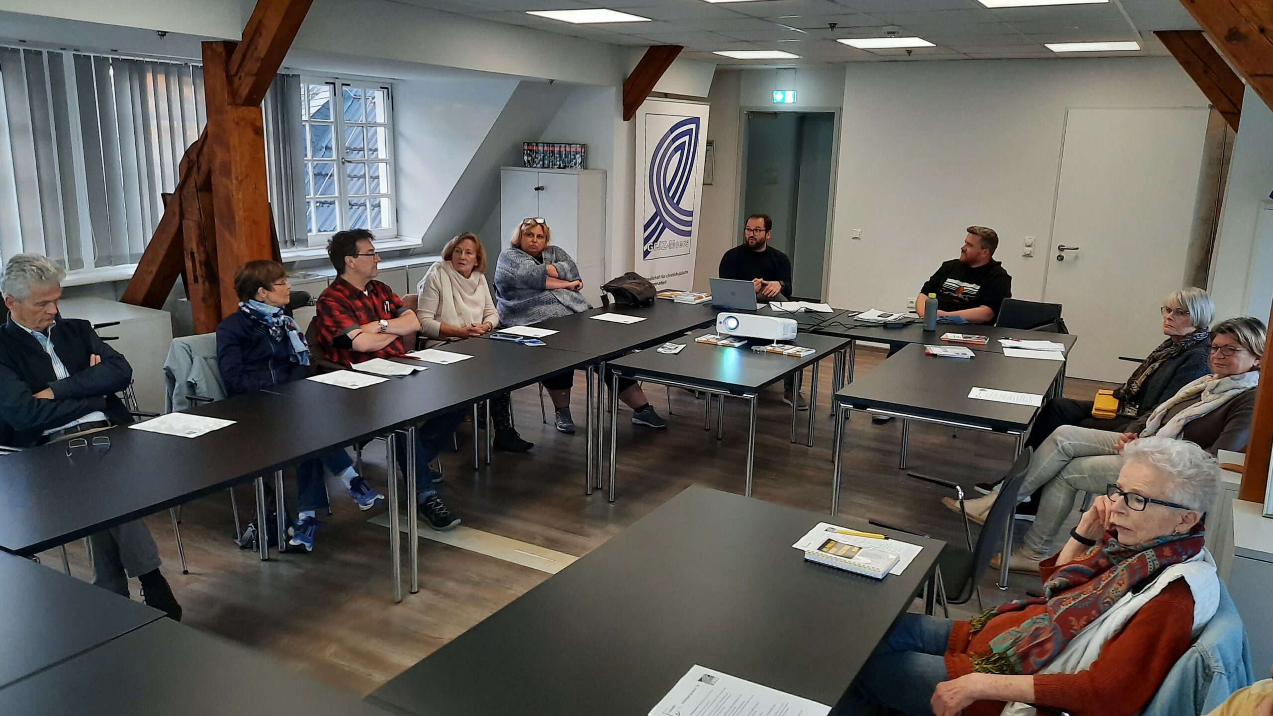 „Fachstelle Demokratie“ mit D. Ramadani in Moers