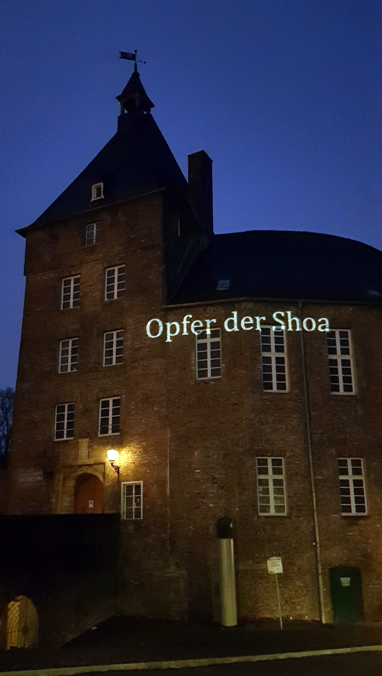 Holocaust-Gedenktag 27.01.2021 – Lichterinstallation Moerser Schloss